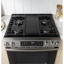 GE 30-inch Freestanding Gas Range with Convection Technology GGF600AVSSGGF600AVSS