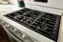 Whirlpool 30-inch Gas Range with Air Cooking Technology, No Preheat Air Fry and Air Baking and Self Clean (White) (WFGS5030RW)