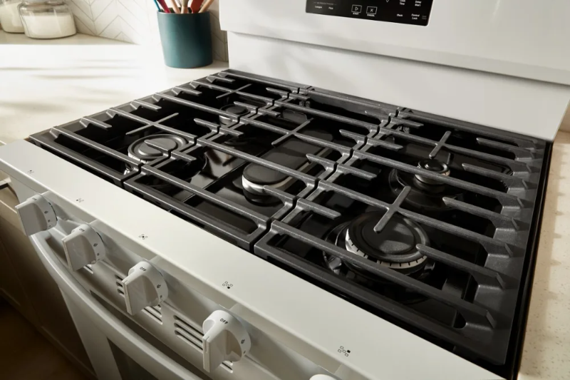 30-inch Gas Range with Air Cooking Technology, No Preheat Air Fry and Air Baking and Self Clean (WFGS5030RW)