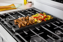 Whirlpool 30-inch Gas Range with Air Cooking Technology, No Preheat Air Fry and Air Baking and Self Clean (White) (WFGS5030RW)