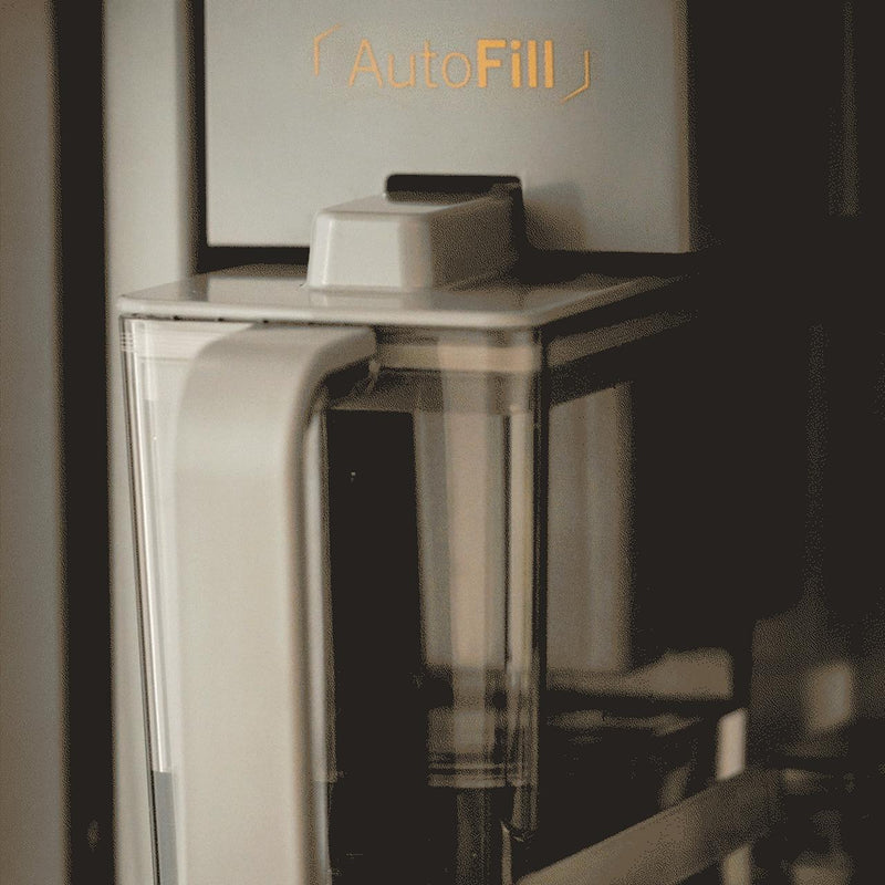 Café 22.9 Cu. Ft. Smart Counter-Depth Quad-Door Refrigerator with Dual-Dispense AutoFill Pitcher CHE23DM5WS5 IMAGE 8