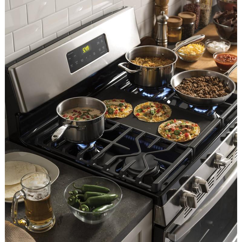 GE 30-inch Freestanding Gas Range JGBS66REKSS