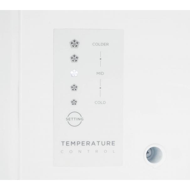 (DFF101E1WDB) Danby 22-inch, 10.1 cu.ft Top Freezer Refrigerator DFF101E1WDB