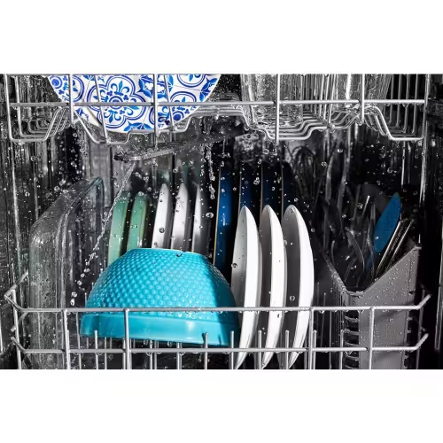 Maytag Front Control Dishwasher with PowerBlast Cycle (MDFS3924RW)