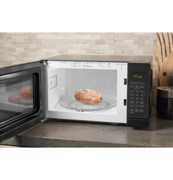 GE® 0.7 Cu. Ft. Capacity Countertop Microwave Oven (JES1072DMBB)
