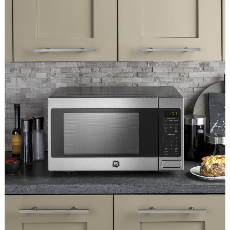 (JES1657SMSS) GE 1.6 cu. ft. Countertop Microwave Oven with Sensor Cooking JES1657SMSS